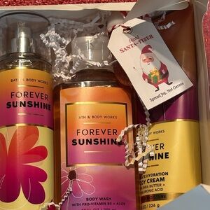 Bath & Body Works Forever Sunshine Set - Yellow and Purple